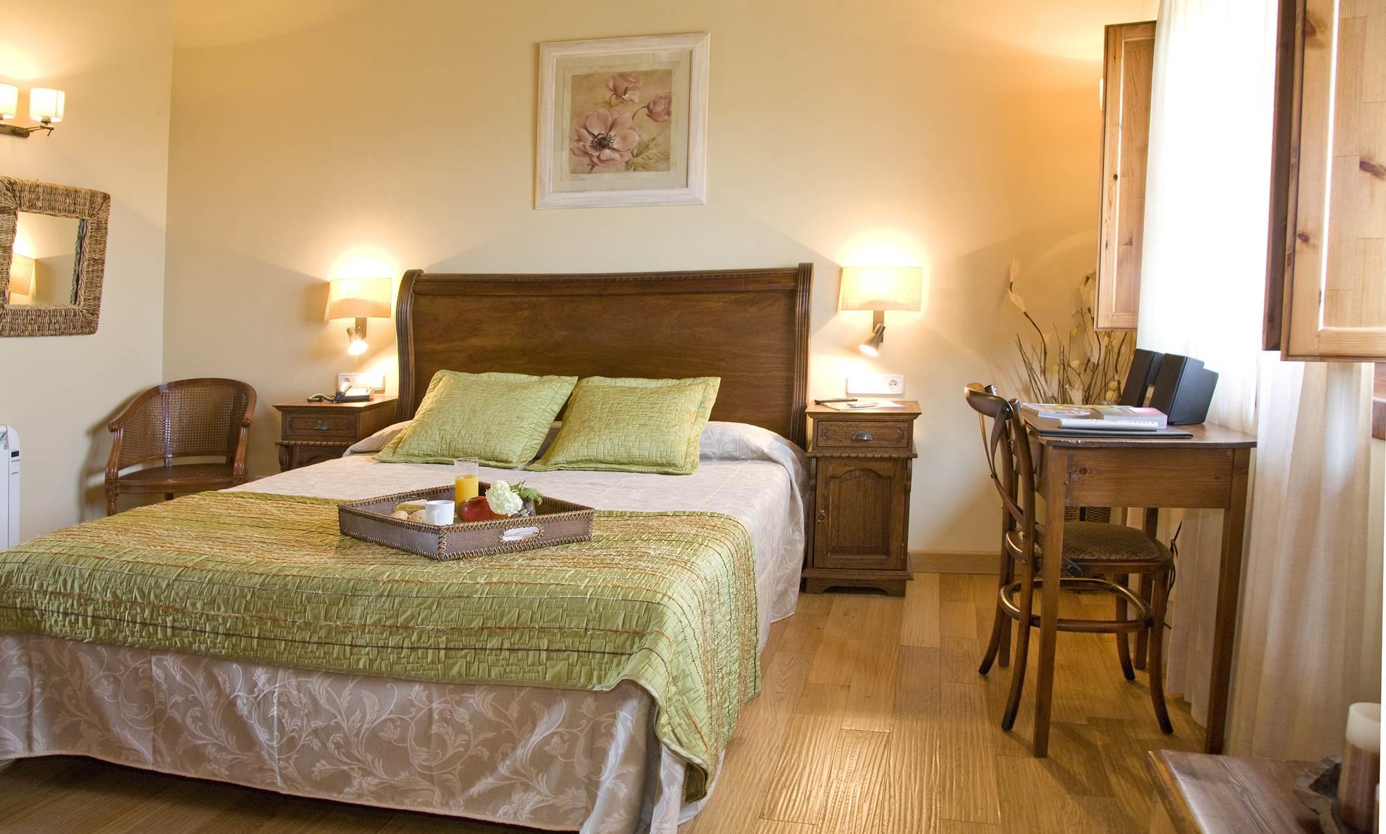 Hotel Restaurante El Ventos Sant Felíu de Pallarols الغرفة الصورة